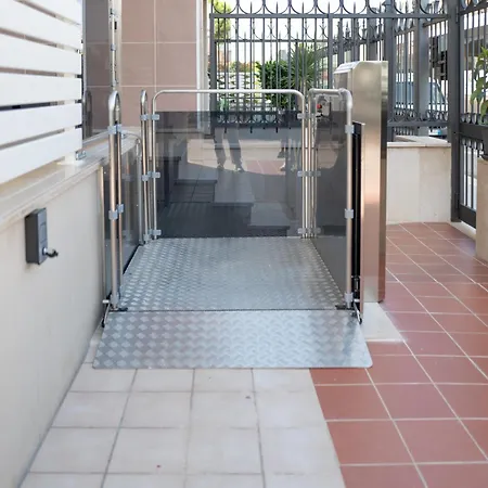 Oda ve Kahvaltı Geranium Bitonto