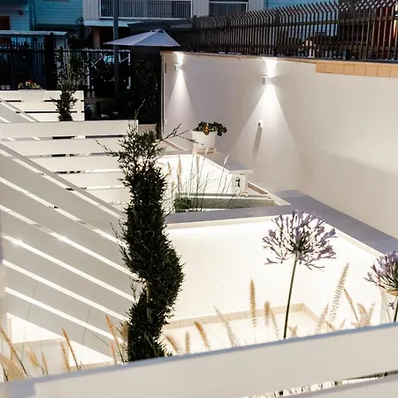 Oda ve Kahvaltı Geranium Bitonto